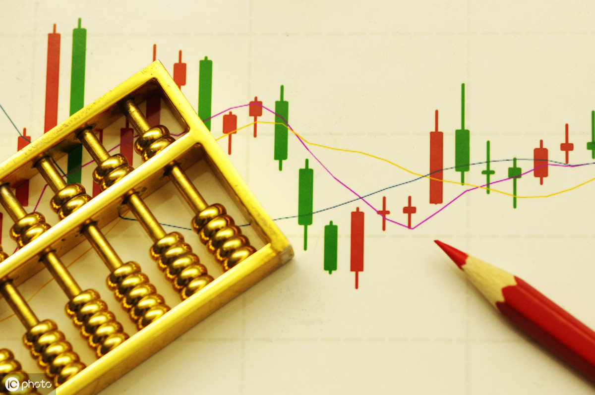 股票交易1萬元萬分之2.5手續費是多少(買十萬塊股票的成本費用怎么算)